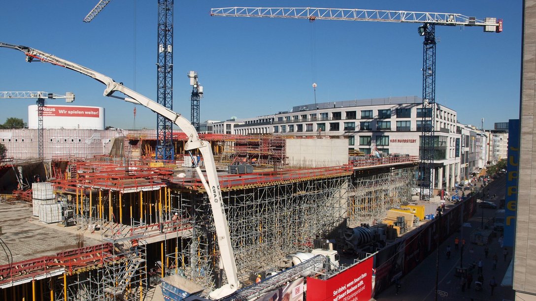 Blick auf die Baustelle KÖ-Bogen II in Düsseldorf, Deutschland