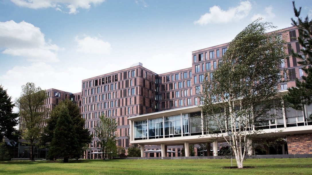 Außenansicht Campus Frankfurt School of Finance & Management in Frankfurt am Main, Deutschland 